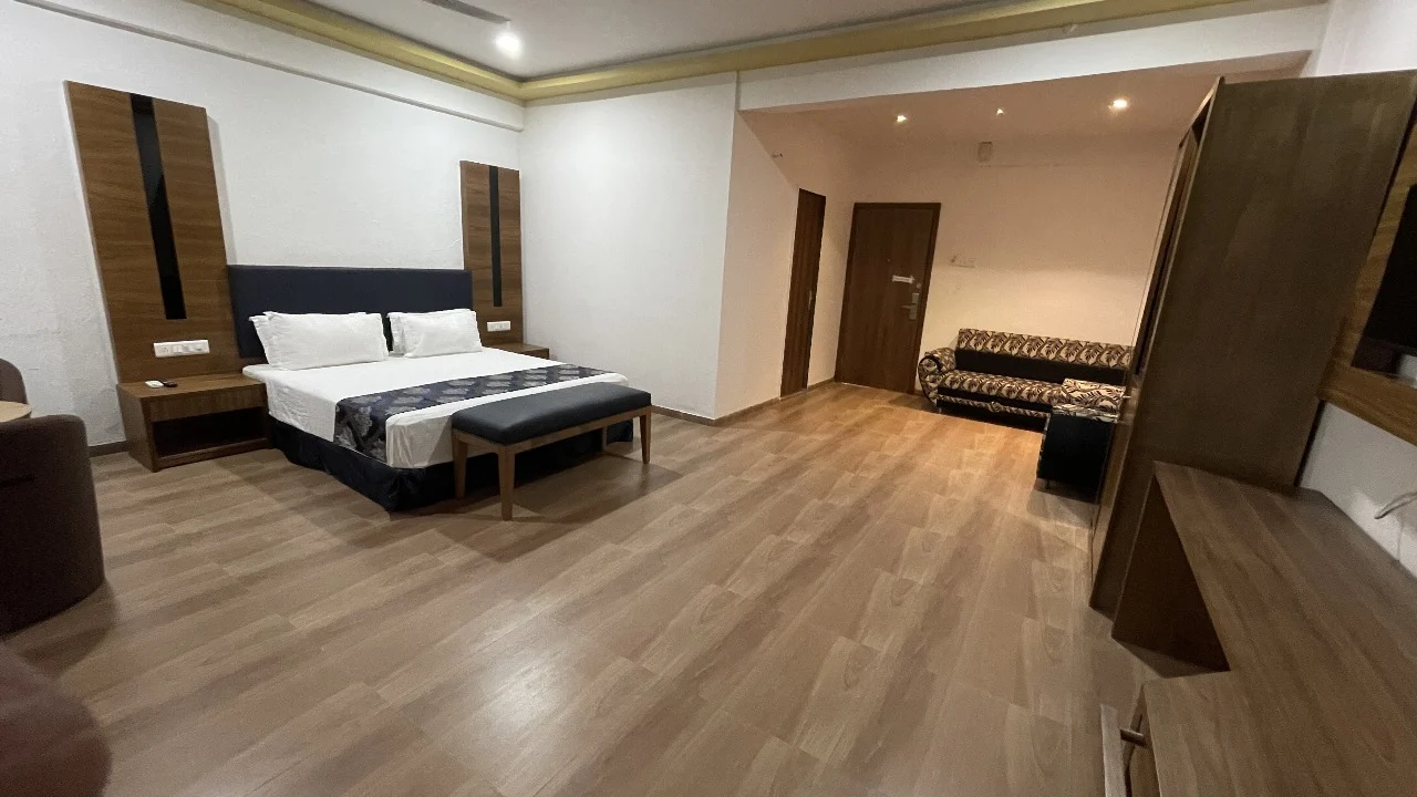 Executive Plus Bedroom 3